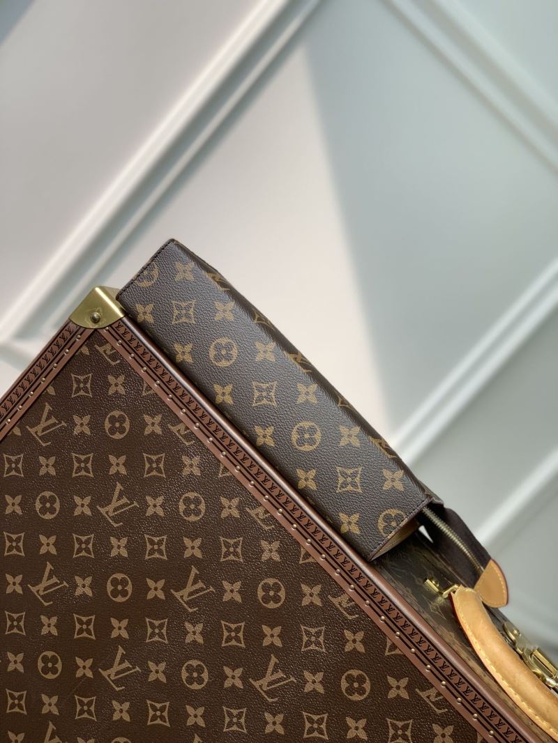 LV Clutch Bags